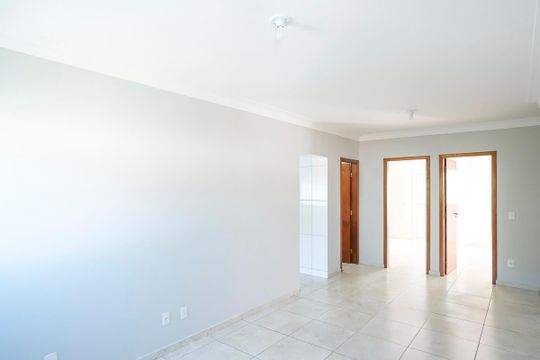 Apartamento para alugar com 2 quartos, 75m² em Cerâmica, São Caetano do Sul