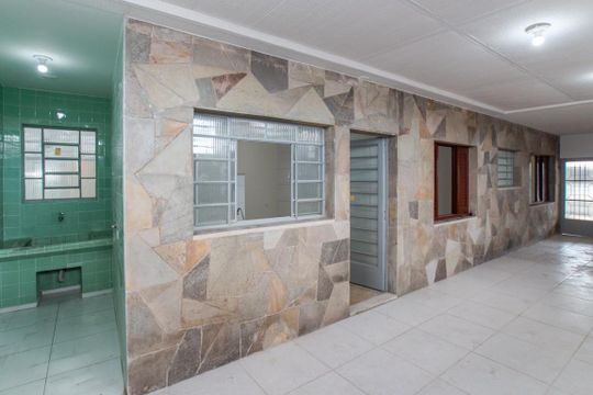 Casa para alugar com 2 quartos, 200m² em Parque Novo Mundo, São Paulo