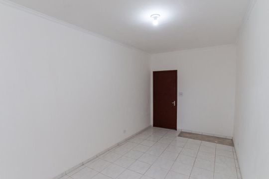 Casa para alugar com 2 quartos, 200m² em Parque Novo Mundo, São Paulo
