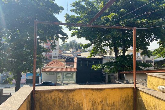 Área externa de casa à venda com 4 quartos, 400m² em Pestana, Osasco