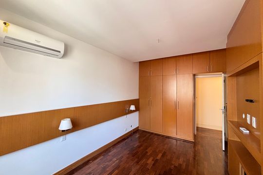 Suíte de apartamento à venda com 3 quartos, 134m² em Lagoa, Rio de Janeiro