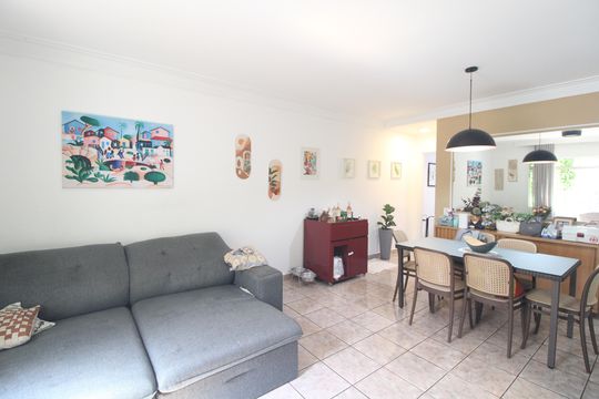 Sala de casa à venda com 3 quartos, 126m² em Campo Grande, São Paulo