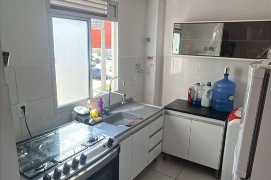 Banheiro de apartamento à venda com 2 quartos, 47m² em Santos Dumont, São Leopoldo