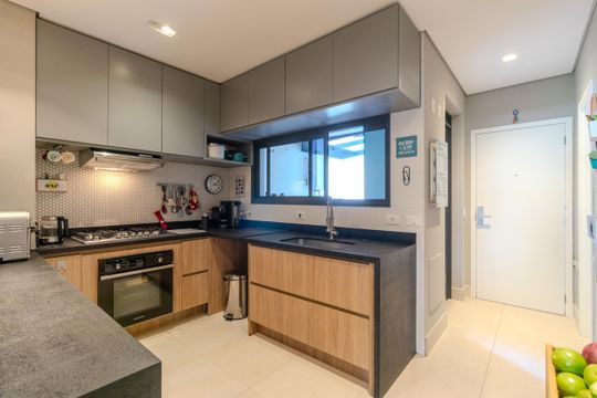 Cozinha de apartamento à venda com 3 quartos, 147m² em Brooklin, São Paulo