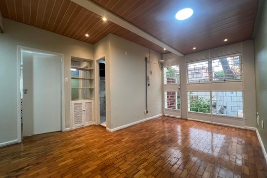 Casa para alugar com 2 quartos, 100m² em Santo Antônio, Belo Horizonte