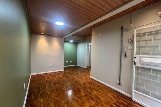 Sala de casa para alugar com 2 quartos, 100m² em Santo Antônio, Belo Horizonte