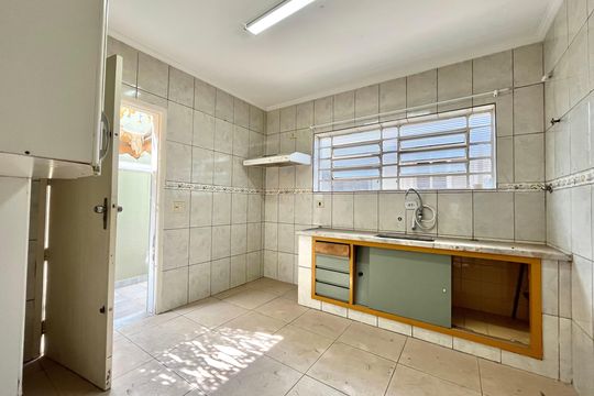 Cozinha de casa à venda com 3 quartos, 120m² em Parque Jabaquara, São Paulo