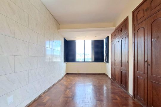 Apartamento à venda com 3 quartos, 200m² em Santa Lúcia, Belo Horizonte