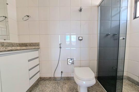 Apartamento à venda com 3 quartos, 200m² em Santa Lúcia, Belo Horizonte