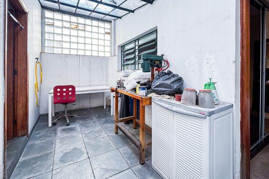 Casa à venda com 3 quartos, 200m² em Jardim das Bandeiras, São Paulo