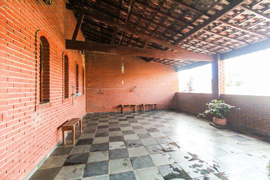 Varanda de casa para alugar com 4 quartos, 365m² em Vila Nova Curuca, São Paulo