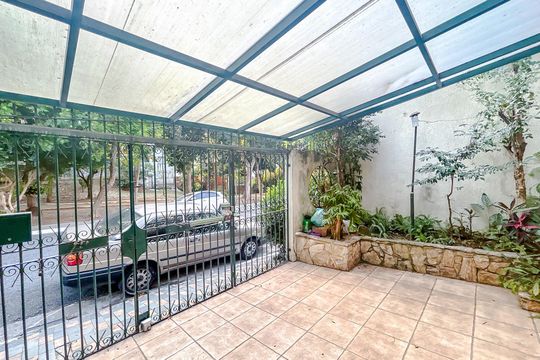 Garagem de casa à venda com 3 quartos, 248m² em Vila Mafra, São Paulo