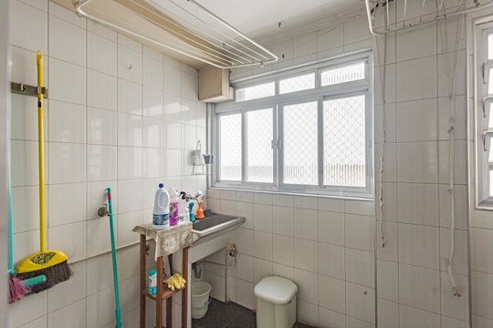 Área de Serviço de apartamento à venda com 3 quartos, 134m² em Aclimação, São Paulo