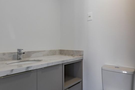 Suíte de apartamento para alugar com 2 quartos, 75m² em Passo D’areia, Porto Alegre