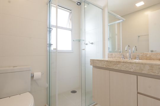 Banheiro da Suíte 1 de apartamento para alugar com 3 quartos, 156m² em Jardim Fonte do Morumbi, São Paulo