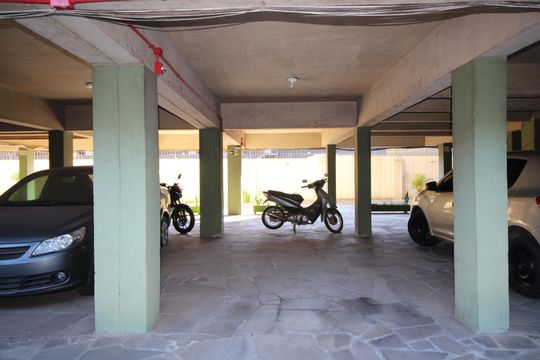 Garagem de apartamento à venda com 3 quartos, 151m² em São João, Porto Alegre