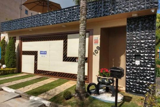 Fachada de casa de condomínio para alugar com 3 quartos, 247m² em Jardim Angela (Zona Sul), São Paulo