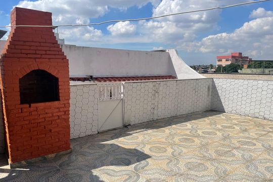 Casa para alugar com 2 quartos, 150m² em Centro, Mesquita