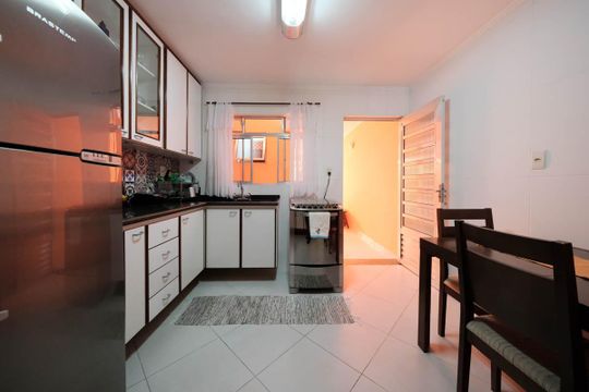 Cozinha de casa à venda com 2 quartos, 100m² em Parque Savoi City, São Paulo