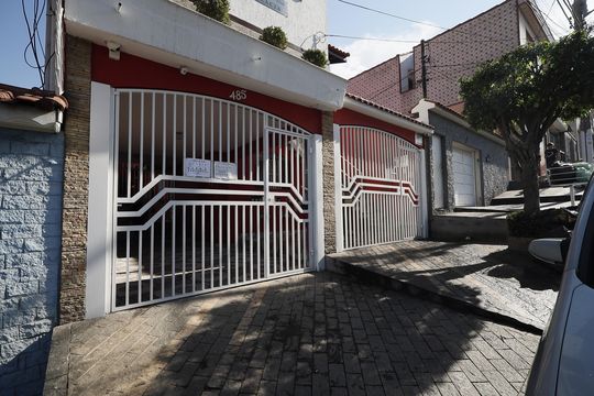 Fachada  de casa para alugar com 1 quarto, 70m² em Vila Medeiros, São Paulo