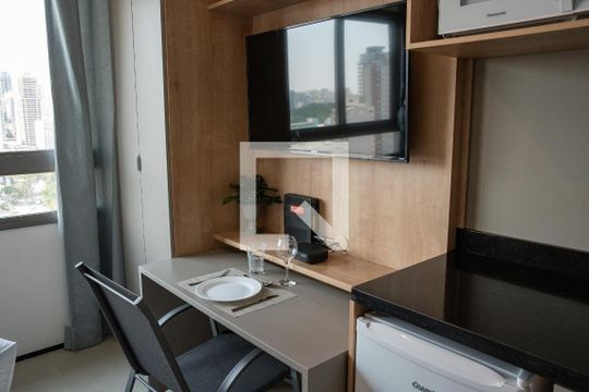 Sala de apartamento para alugar com 1 quarto, 17m² em Perdizes, São Paulo