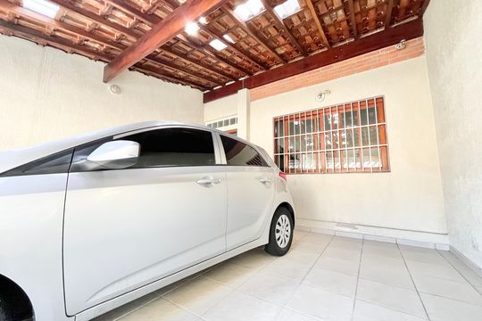 Garagem de casa à venda com 3 quartos, 134m² em Casa Verde Média, São Paulo