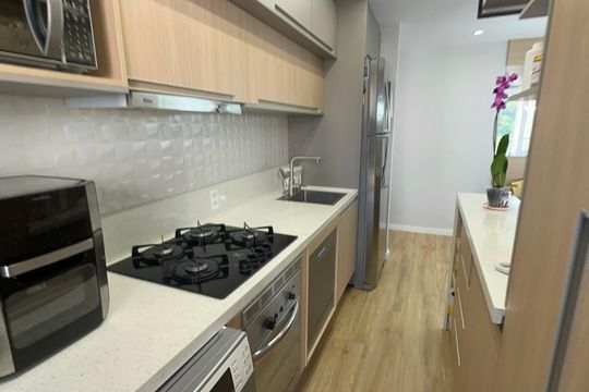 Cozinha de apartamento à venda com 3 quartos, 60m² em Barra Olímpica, Rio de Janeiro