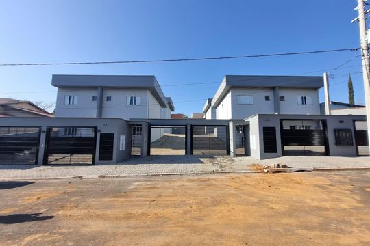 Casa de Condomínio para alugar com 3 quartos, 95m² em Parque dos Pomares, Campinas