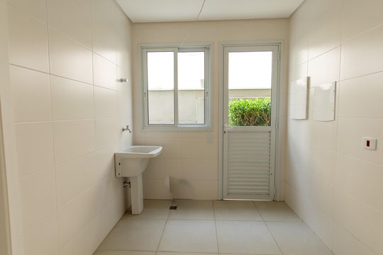 Área de serviço de casa à venda com 4 quartos, 430m² em Alphaville, Santana de Parnaíba