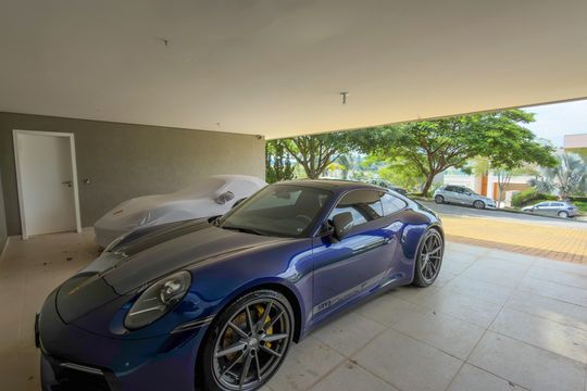Garagem de casa à venda com 4 quartos, 430m² em Alphaville, Santana de Parnaíba