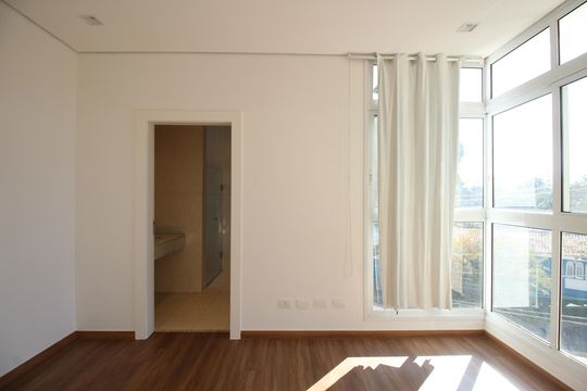Suíte 3 de casa para alugar com 6 quartos, 700m² em Jardim Guedala, São Paulo