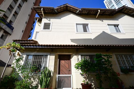Fachada de casa de condomínio à venda com 2 quartos, 128m² em Jardim Ampliacao, São Paulo