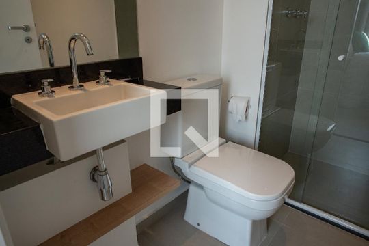 Banheiro de apartamento para alugar com 2 quartos, 40m² em Perdizes, São Paulo
