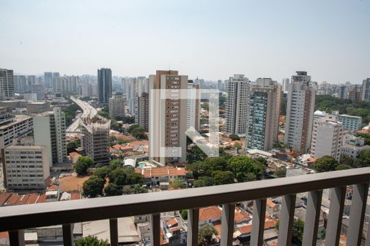 Sala - Vista de apartamento para alugar com 2 quartos, 40m² em Perdizes, São Paulo