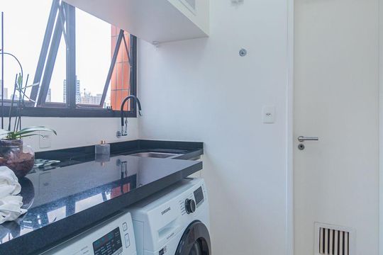 Área de serviço de apartamento à venda com 2 quartos, 115m² em Vila Olímpia, São Paulo