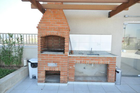 Área comum - Churrasqueira de apartamento para alugar com 2 quartos, 42m² em Vila Santa Terezinha (zona Norte), São Paulo