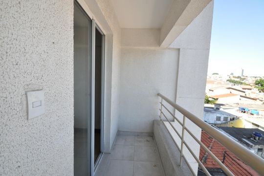 Sacada da Sala de apartamento para alugar com 2 quartos, 42m² em Vila Santa Terezinha (zona Norte), São Paulo