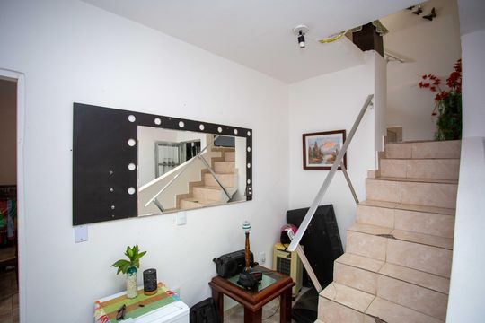 Sala de casa à venda com 3 quartos, 167m² em Campanário, Diadema