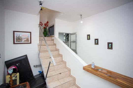 Sala de casa à venda com 3 quartos, 167m² em Campanário, Diadema