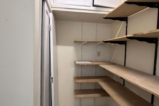 Quarto de Serviço de apartamento para alugar com 2 quartos, 147m² em Boqueirão, Santos