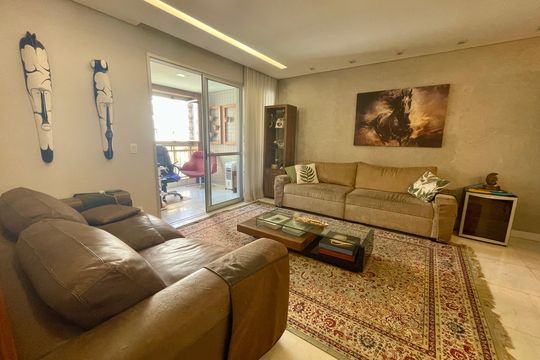 Apartamento à venda com 4 quartos, 156m² em Santo Agostinho, Belo Horizonte