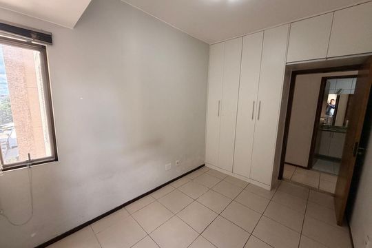 QUARTO 01 de apartamento à venda com 3 quartos, 69m² em Csb 10, Brasília