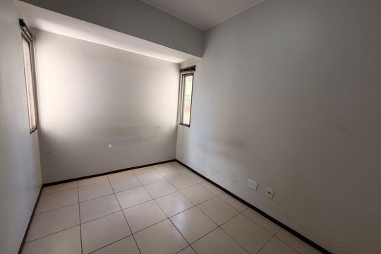 QUARTO 01 de apartamento à venda com 3 quartos, 69m² em Csb 10, Brasília