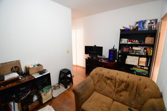 Sala de apartamento à venda com 1 quarto, 54m² em Vila Itapura, Campinas