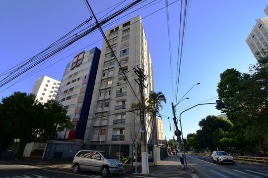 Fachada do Prédio de apartamento à venda com 1 quarto, 54m² em Vila Itapura, Campinas