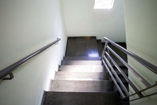 Escada de apartamento à venda com 2 quartos, 48m² em Centro, Diadema