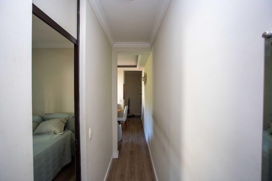 Corredor de apartamento à venda com 2 quartos, 48m² em Centro, Diadema
