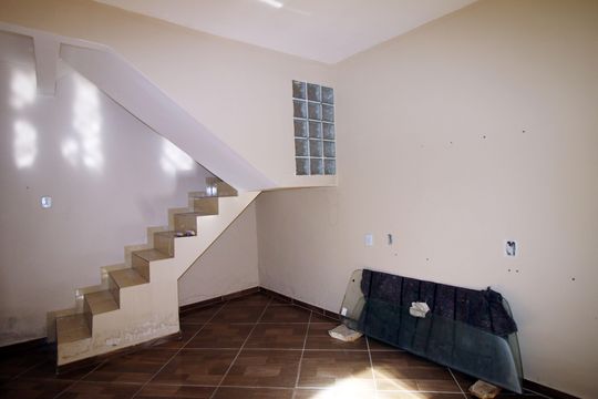 Sala de casa à venda com 2 quartos, 75m² em Colégio, Rio de Janeiro