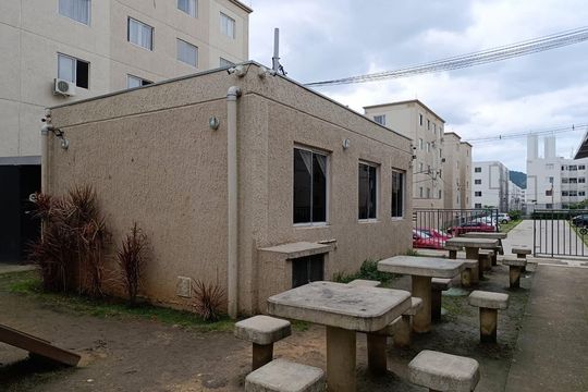 Área comum - Salão de festas de apartamento para alugar com 2 quartos, 42m² em Santa Cruz, Rio de Janeiro