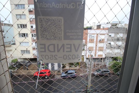 Plaquinha de apartamento à venda com 3 quartos, 93m² em Bom Fim, Porto Alegre